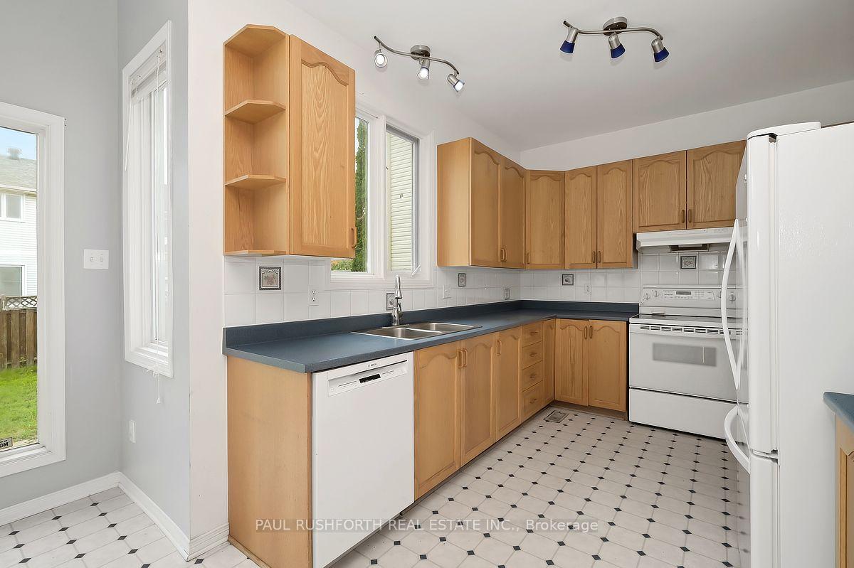Photo 13 of 1828 Mccallum Drive, Ottawa, Fallingbrook/Gardenway South — HOMEH