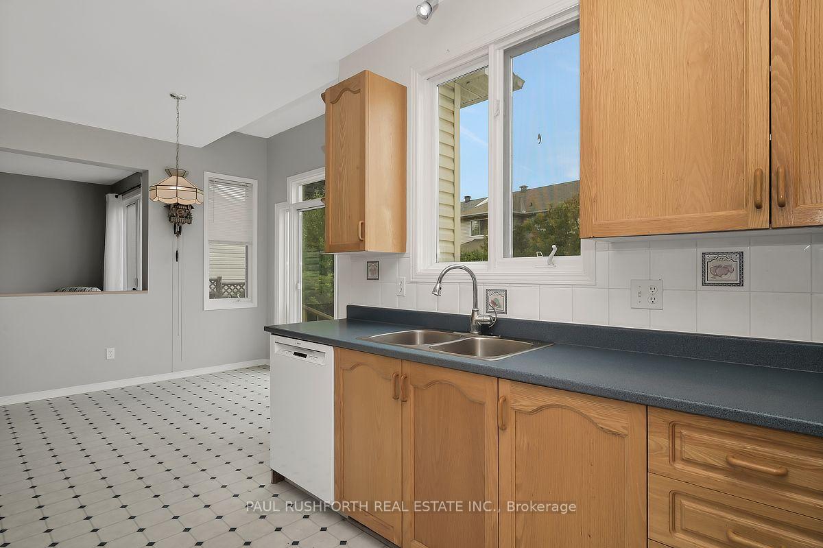 Photo 15 of 1828 Mccallum Drive, Ottawa, Fallingbrook/Gardenway South — HOMEH
