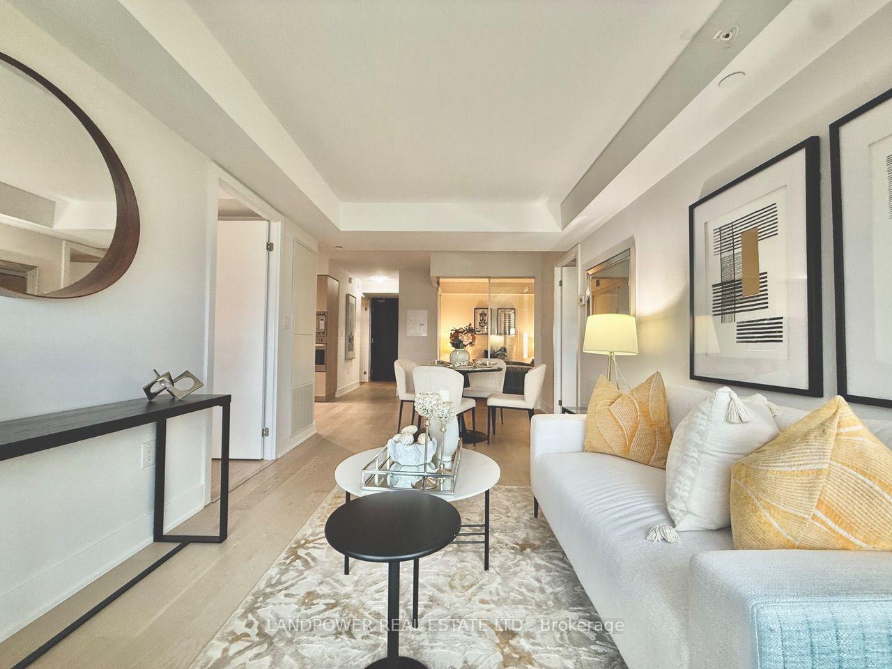 Photo of Unit 2713, 955 Bay Street