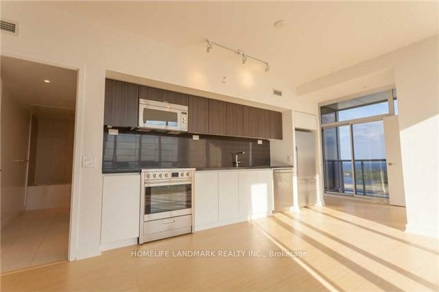 Photo 3 of Unit 4506, 85 Queens Wharf Road, Toronto, Waterfront Communities — HOMEH