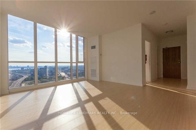 Photo 4 of Unit 4506, 85 Queens Wharf Road, Toronto, Waterfront Communities — HOMEH