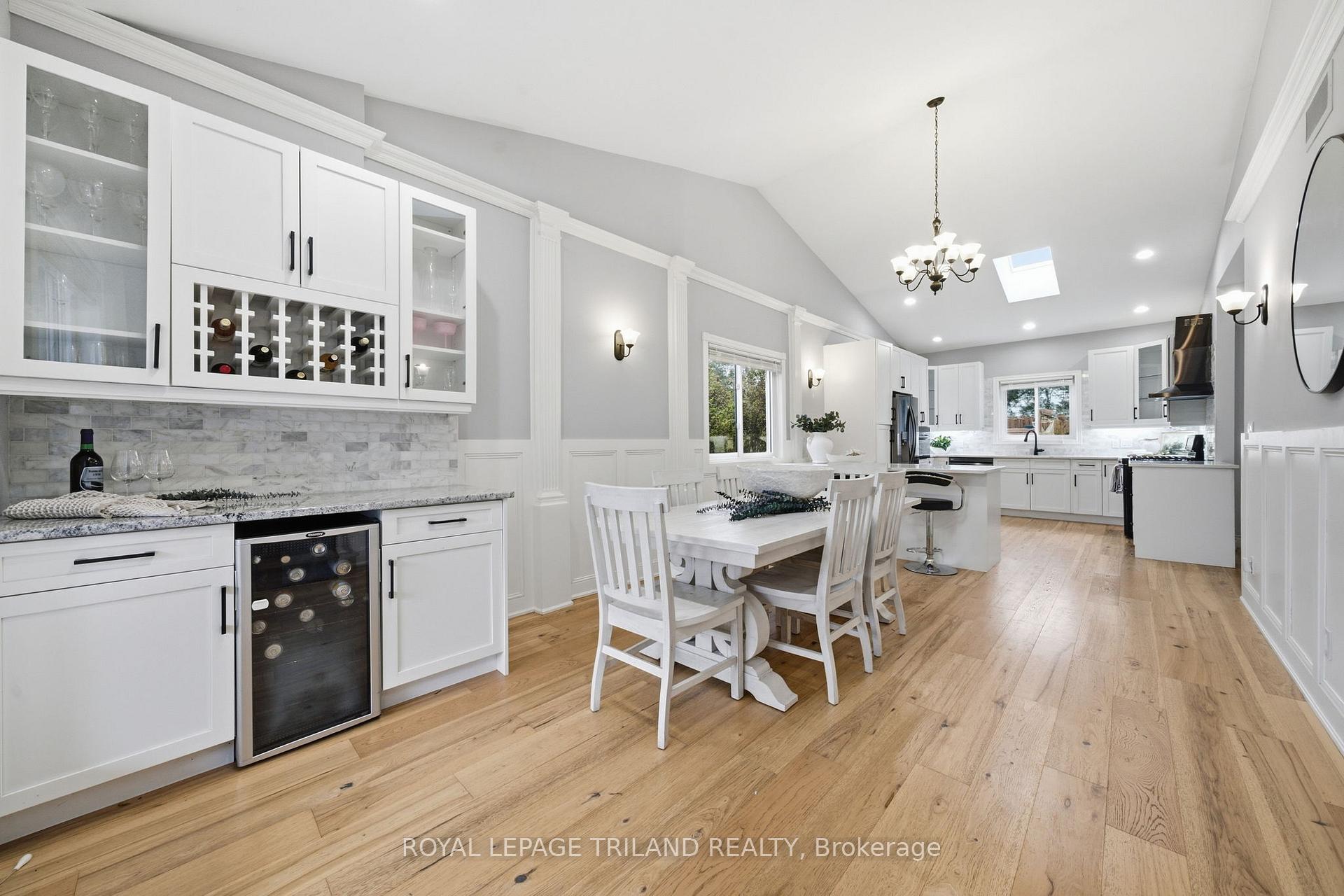 Photo 9 of 3998 Malpass Road, London, South V — HOMEH