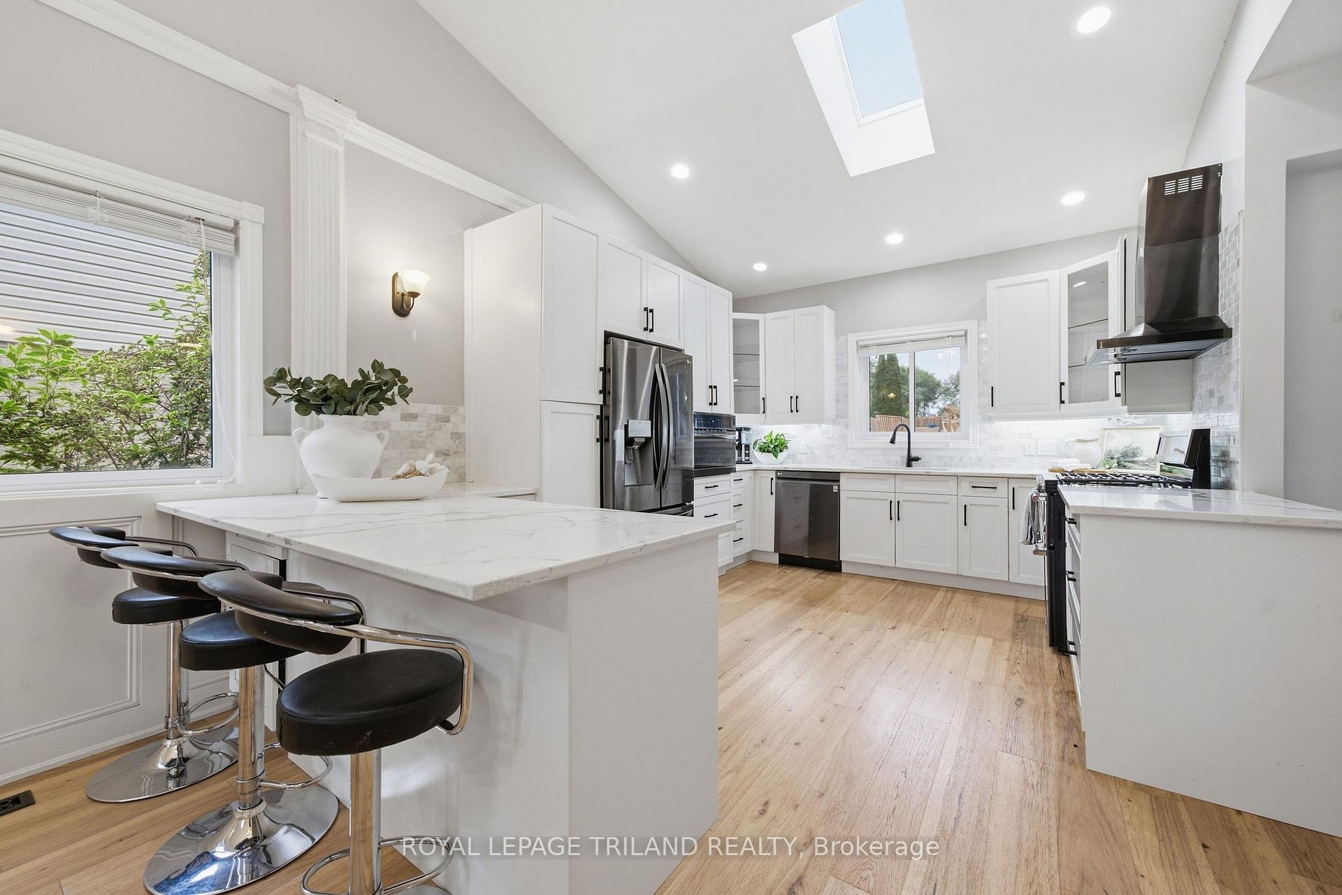 Photo 11 of 3998 Malpass Road, London, South V — HOMEH