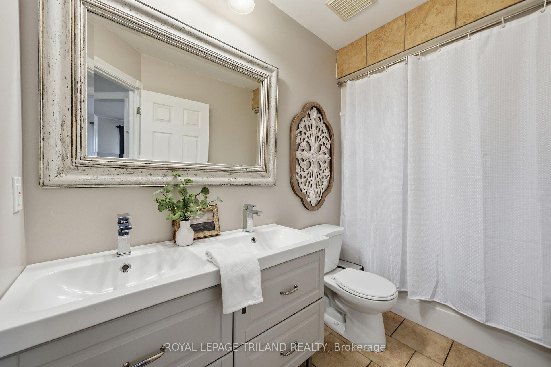 Photo 30 of 3998 Malpass Road, London, South V — HOMEH