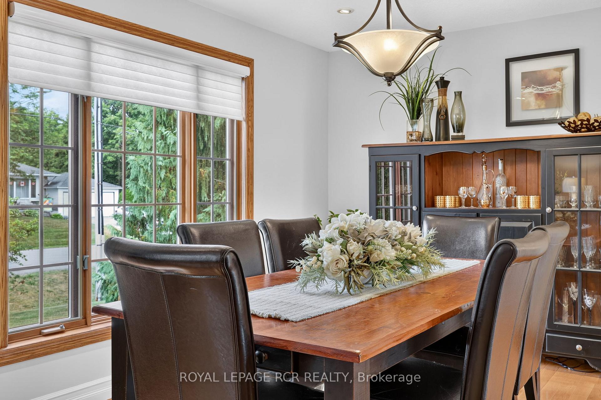 Photo 9 of 60 Holmes Drive, Caledon, Mono Mills — HOMEH