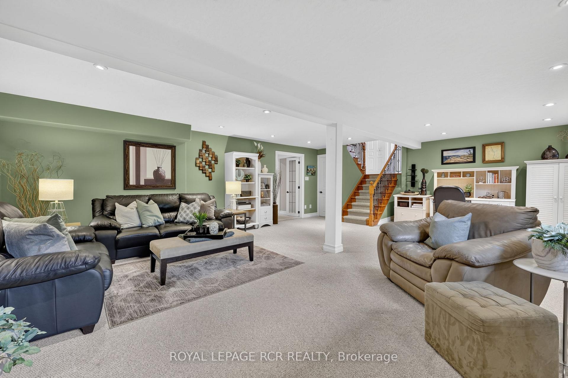 Photo 20 of 60 Holmes Drive, Caledon, Mono Mills — HOMEH