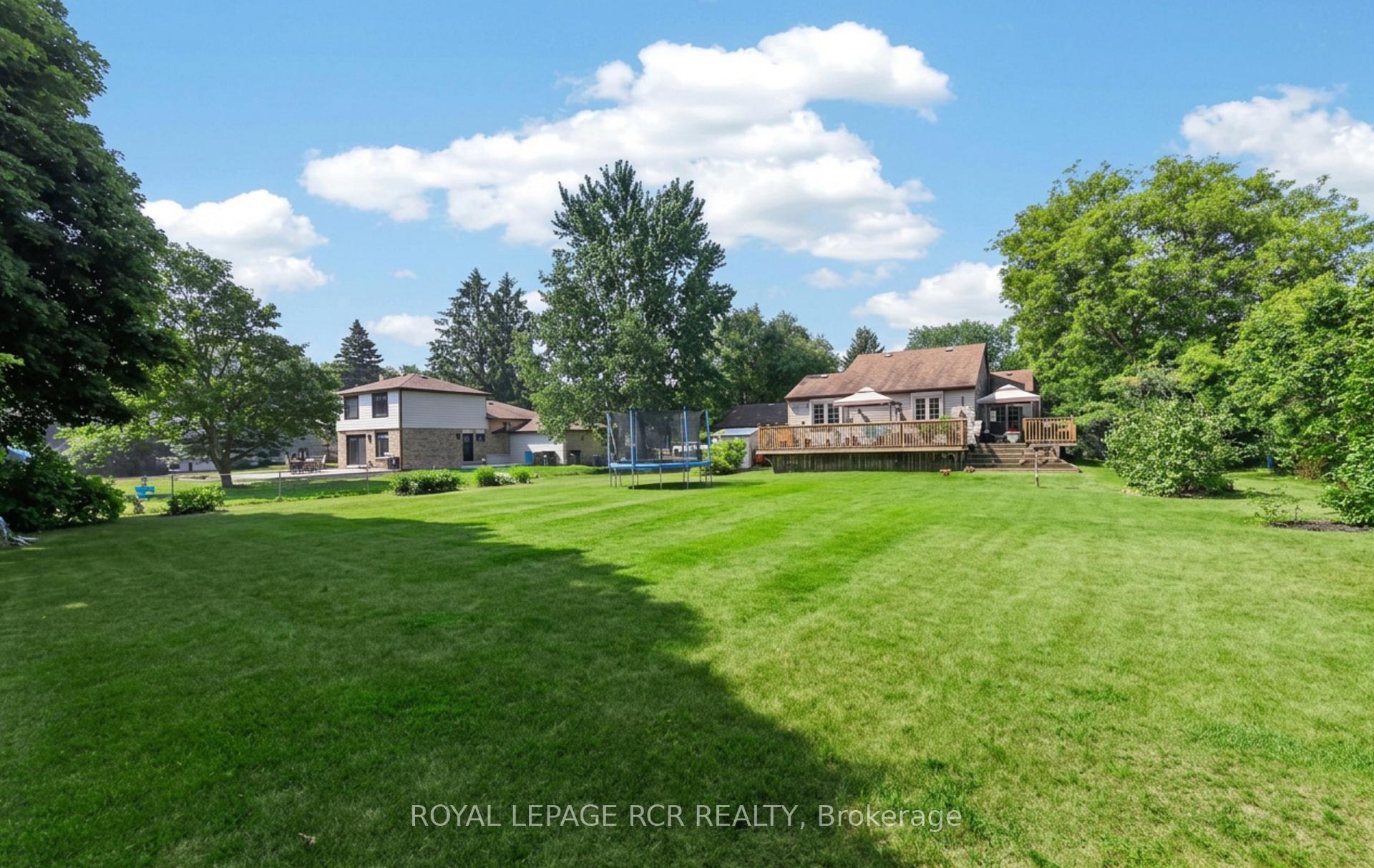 Photo 34 of 60 Holmes Drive, Caledon, Mono Mills — HOMEH