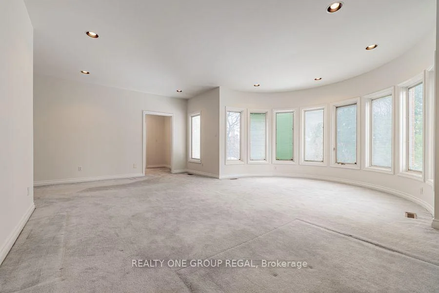 Photo 16 of 17 Dunloe Road, Richmond Hill, Bayview Hill — HOMEH