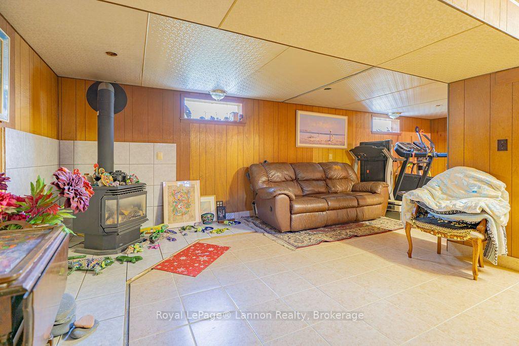 Photo 24 of 210 Powley Street, Thunder Bay, Court / Cumberland — HOMEH