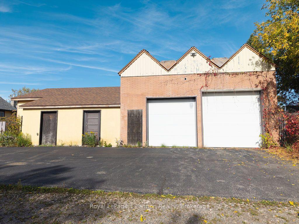 Photo 34 of 210 Powley Street, Thunder Bay, Court / Cumberland — HOMEH