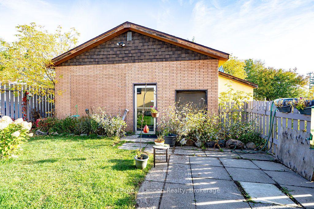 Photo 35 of 210 Powley Street, Thunder Bay, Court / Cumberland — HOMEH