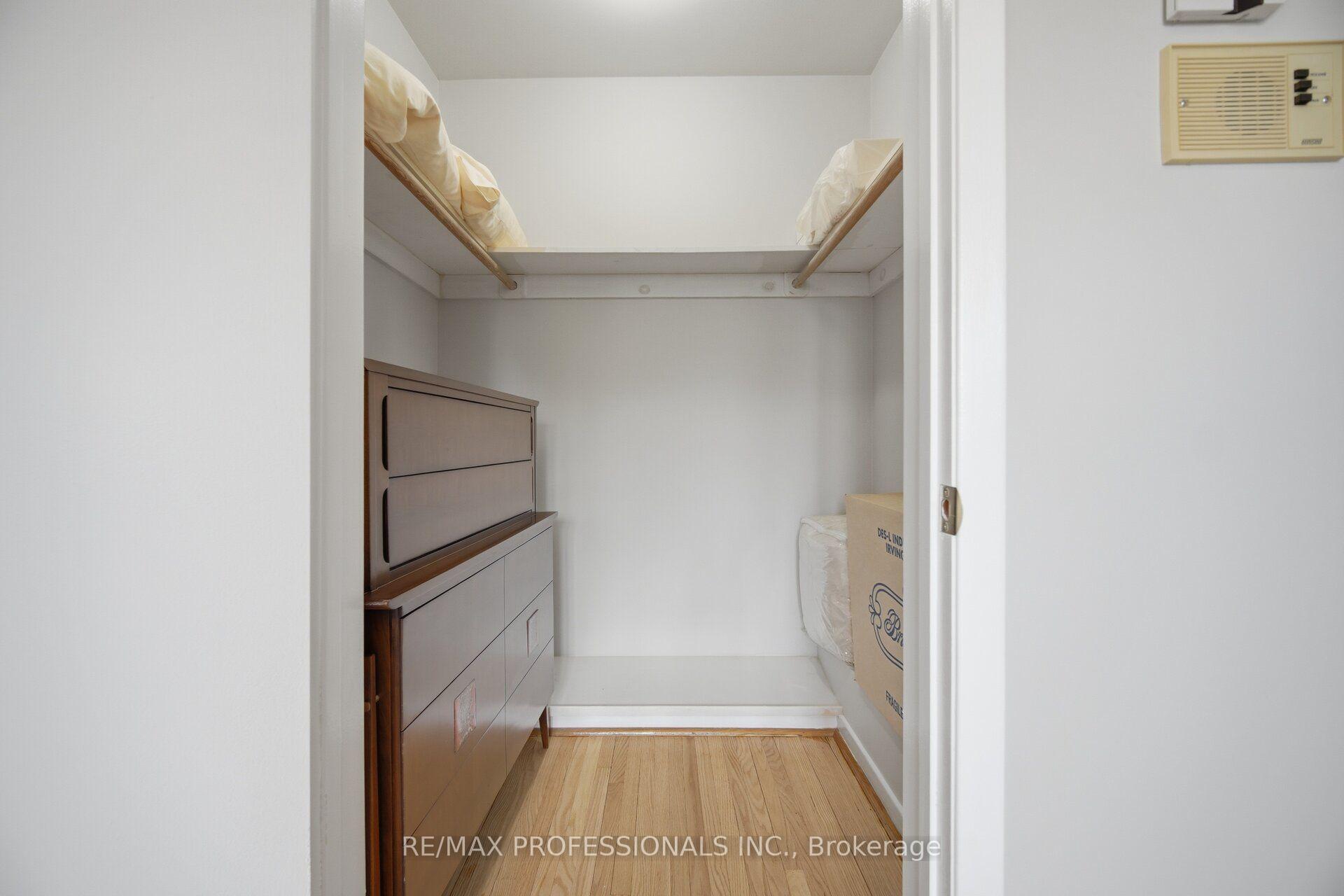 Photo 26 of 90 Peckham Avenue, North York, Newtonbrook West — HOMEH