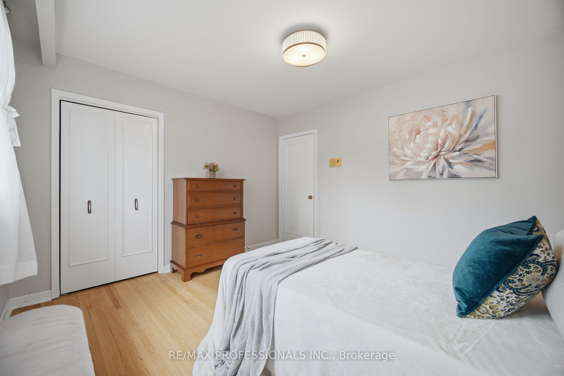 Photo 30 of 90 Peckham Avenue, North York, Newtonbrook West — HOMEH