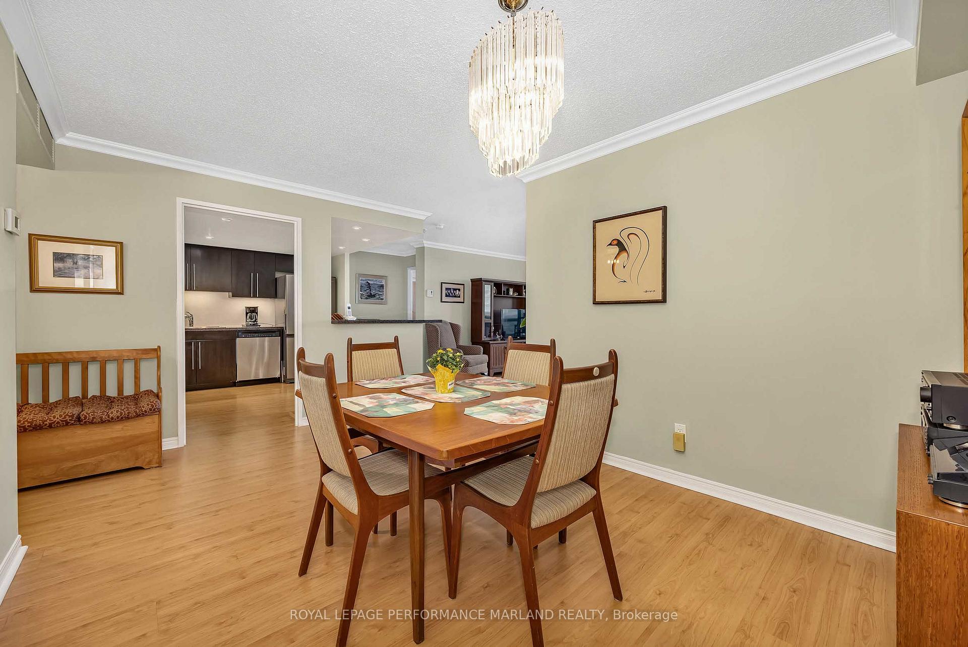 Photo 3 of Unit 2001, 1510 Riverside Drive, Ottawa, Riverview Park — HOMEH