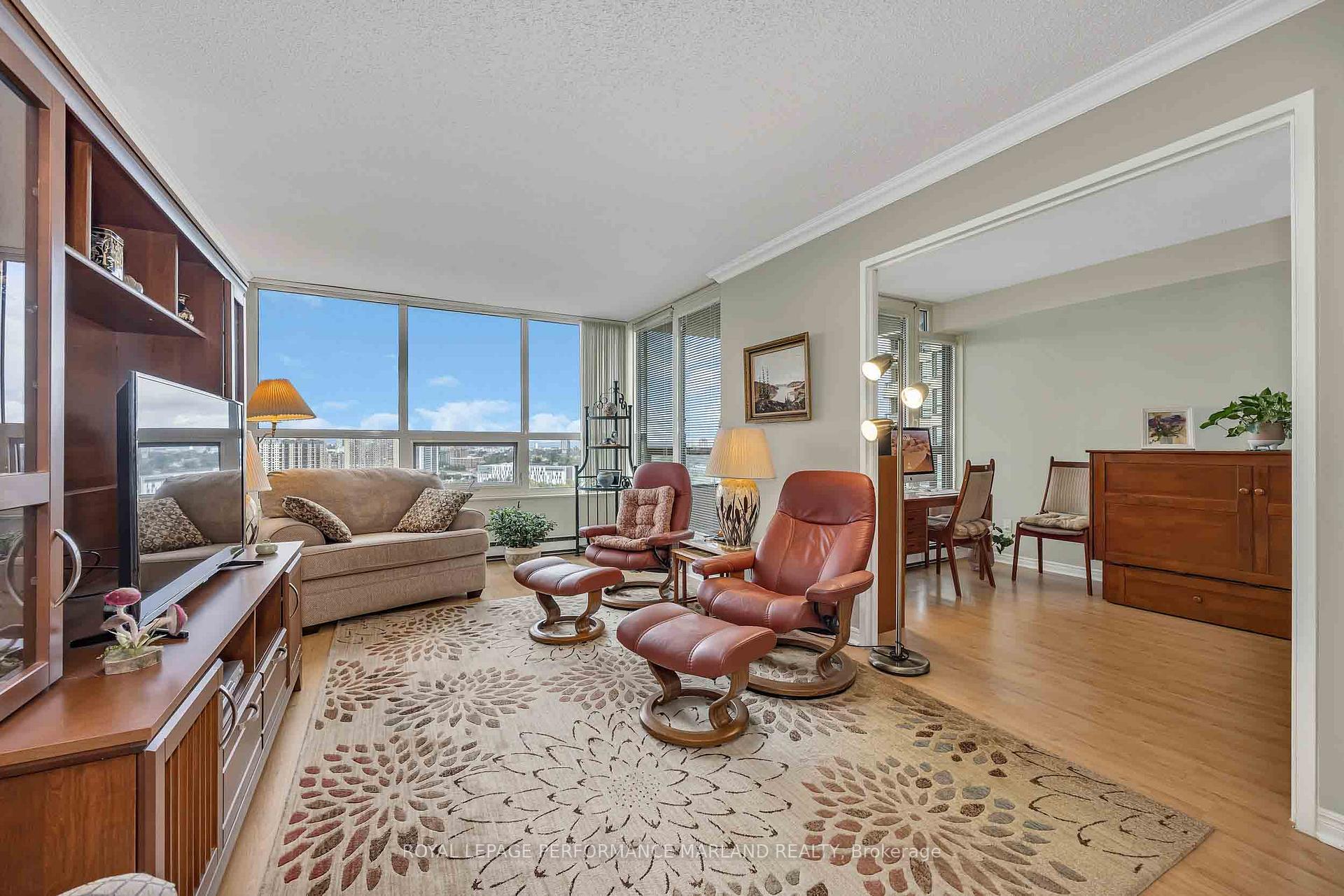 Photo 6 of Unit 2001, 1510 Riverside Drive, Ottawa, Riverview Park — HOMEH