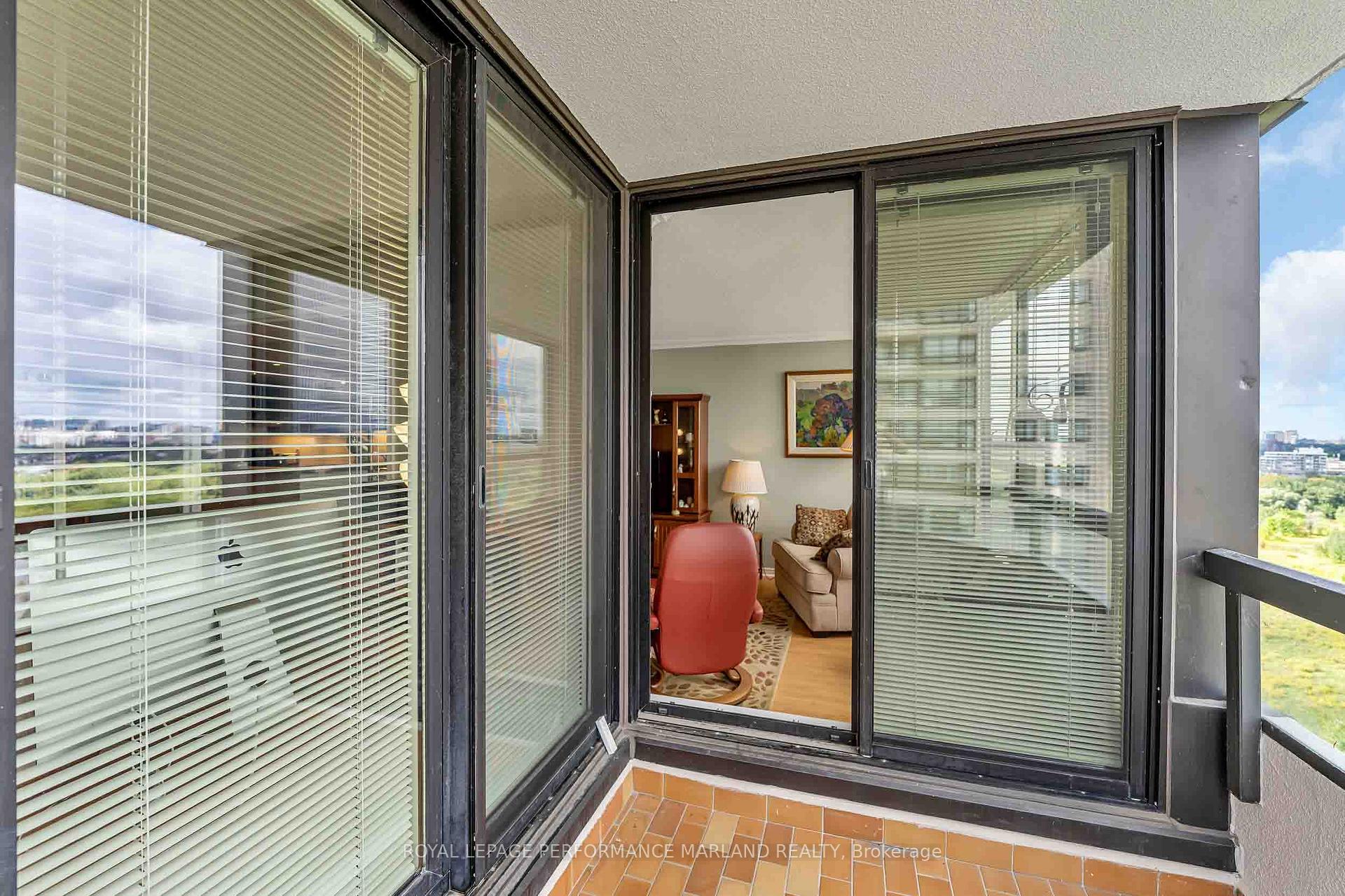 Photo 18 of Unit 2001, 1510 Riverside Drive, Ottawa, Riverview Park — HOMEH