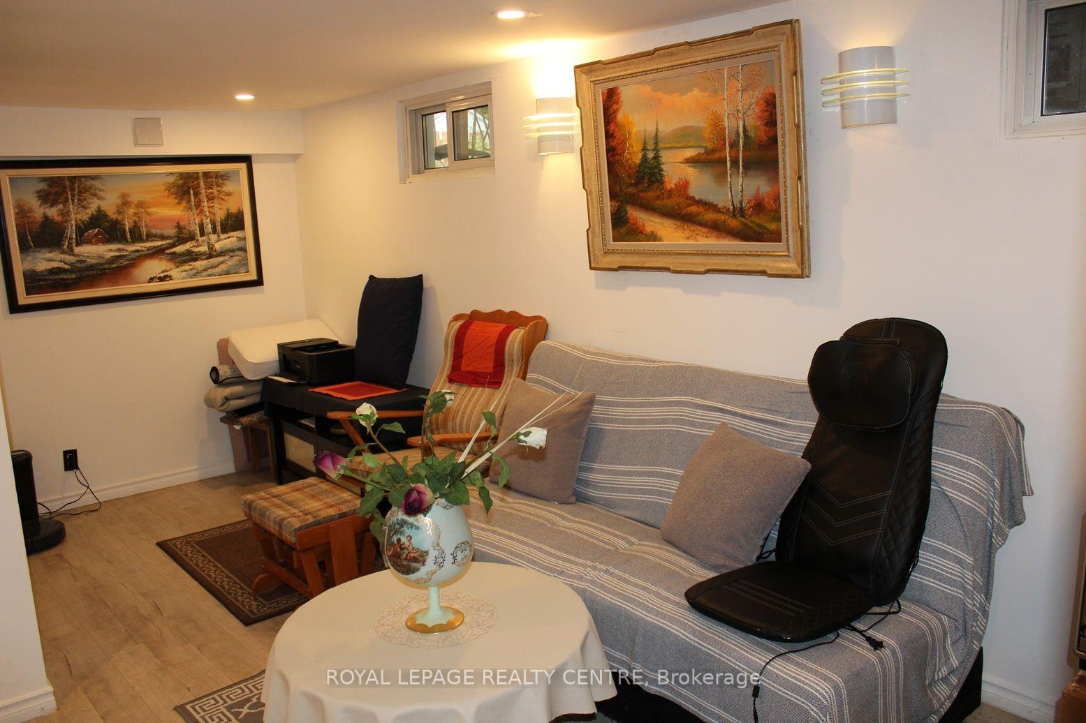 Photo 19 of 2385 Padstow Crescent, Mississauga, Clarkson — HOMEH