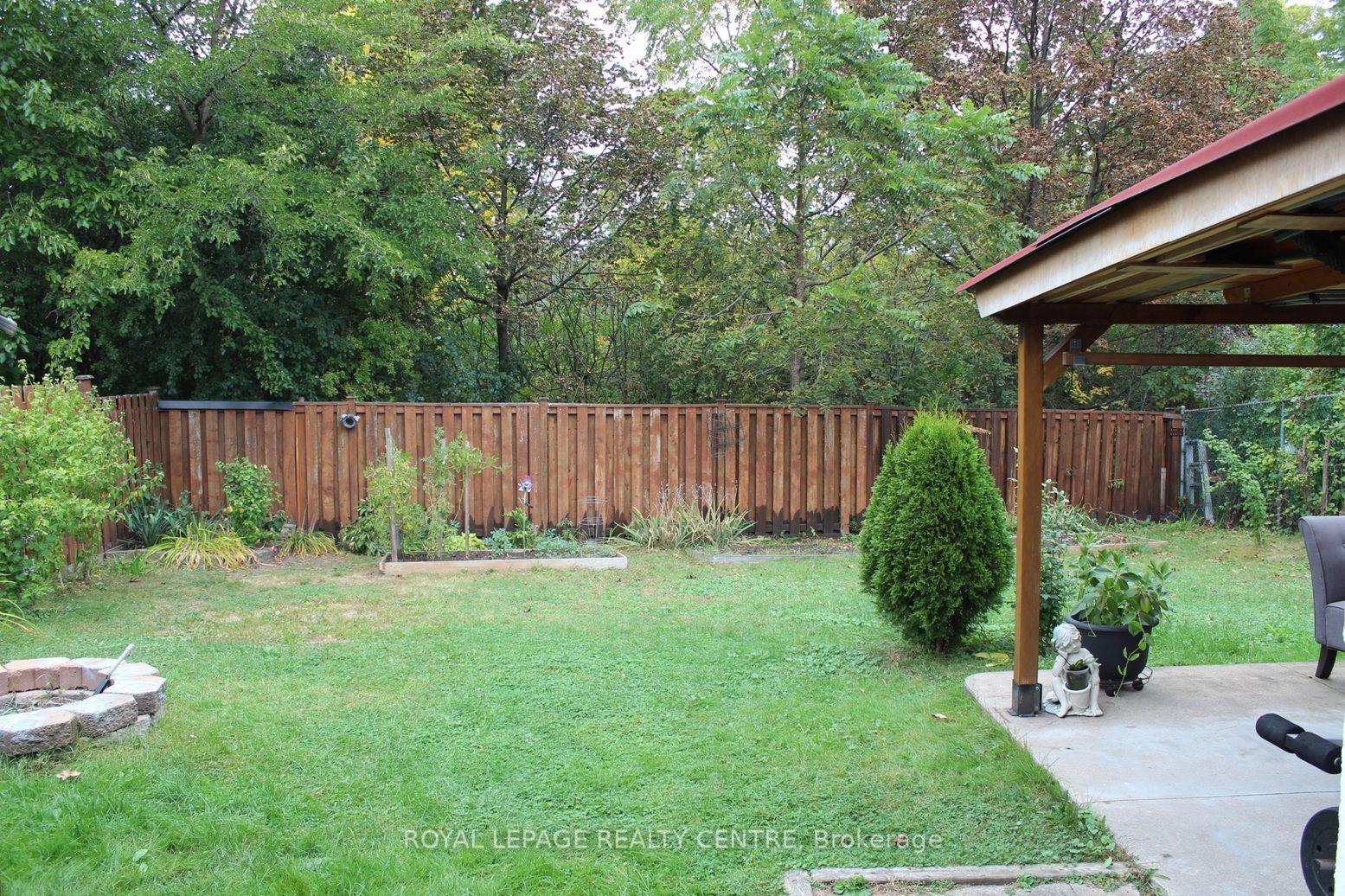 Photo 27 of 2385 Padstow Crescent, Mississauga, Clarkson — HOMEH