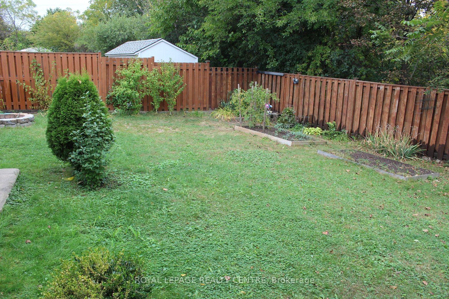 Photo 30 of 2385 Padstow Crescent, Mississauga, Clarkson — HOMEH
