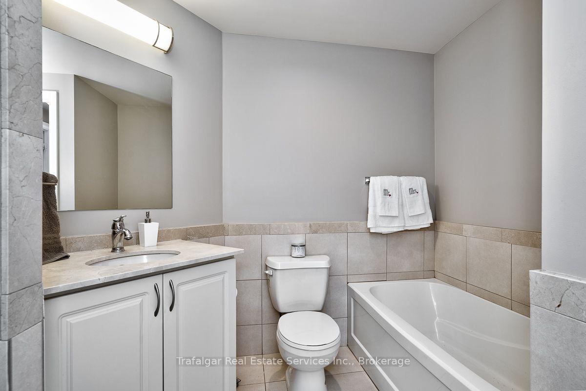 Photo 11 of Unit 512, 1055 Southdown Road, Mississauga, Clarkson — HOMEH