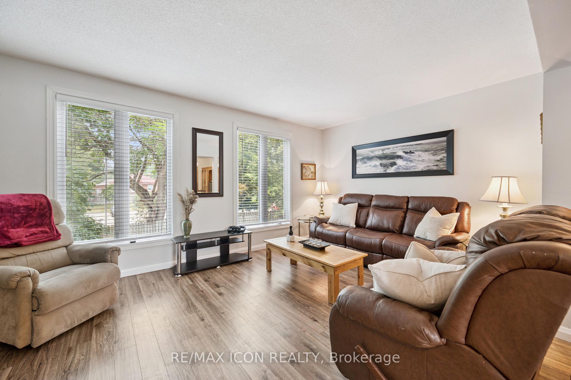 Photo 10 of Unit A, 38 Harris Avenue, Brantford, Braneida Industrial Park — HOMEH