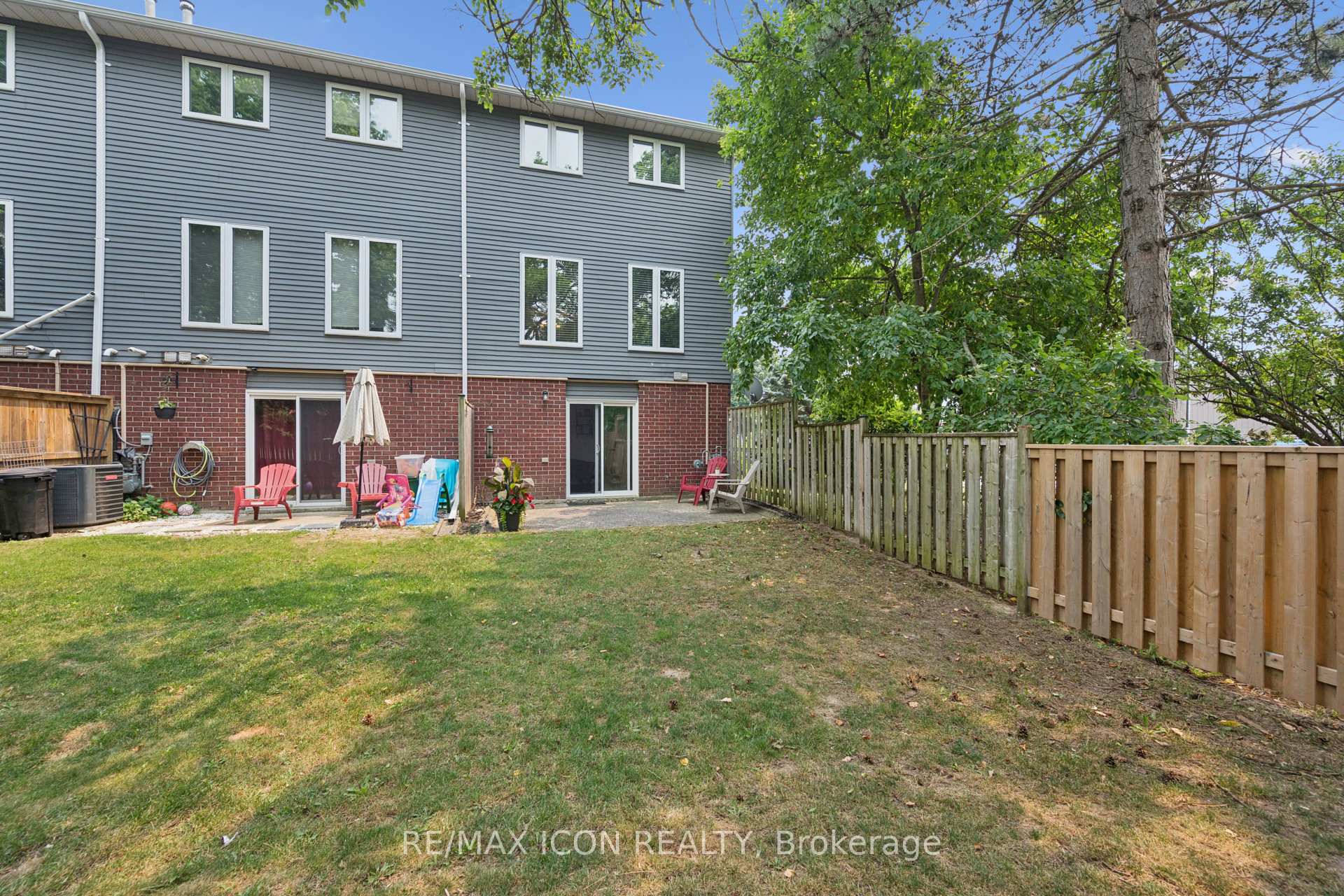 Photo 26 of Unit A, 38 Harris Avenue, Brantford, Braneida Industrial Park — HOMEH