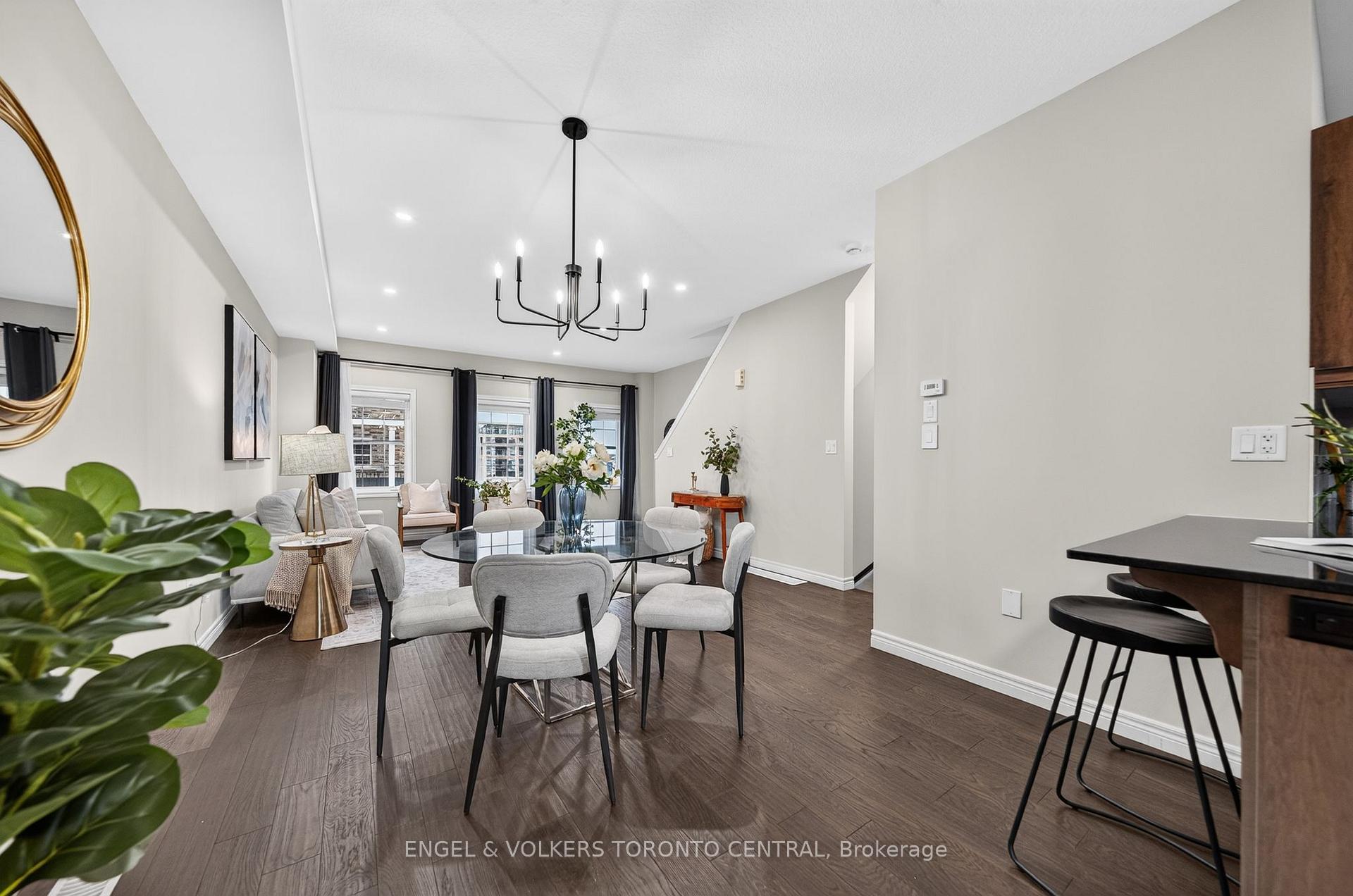 Photo 18 of 3 Oxfordshire Lane, Kitchener, Mount Hope Huron Park — HOMEH