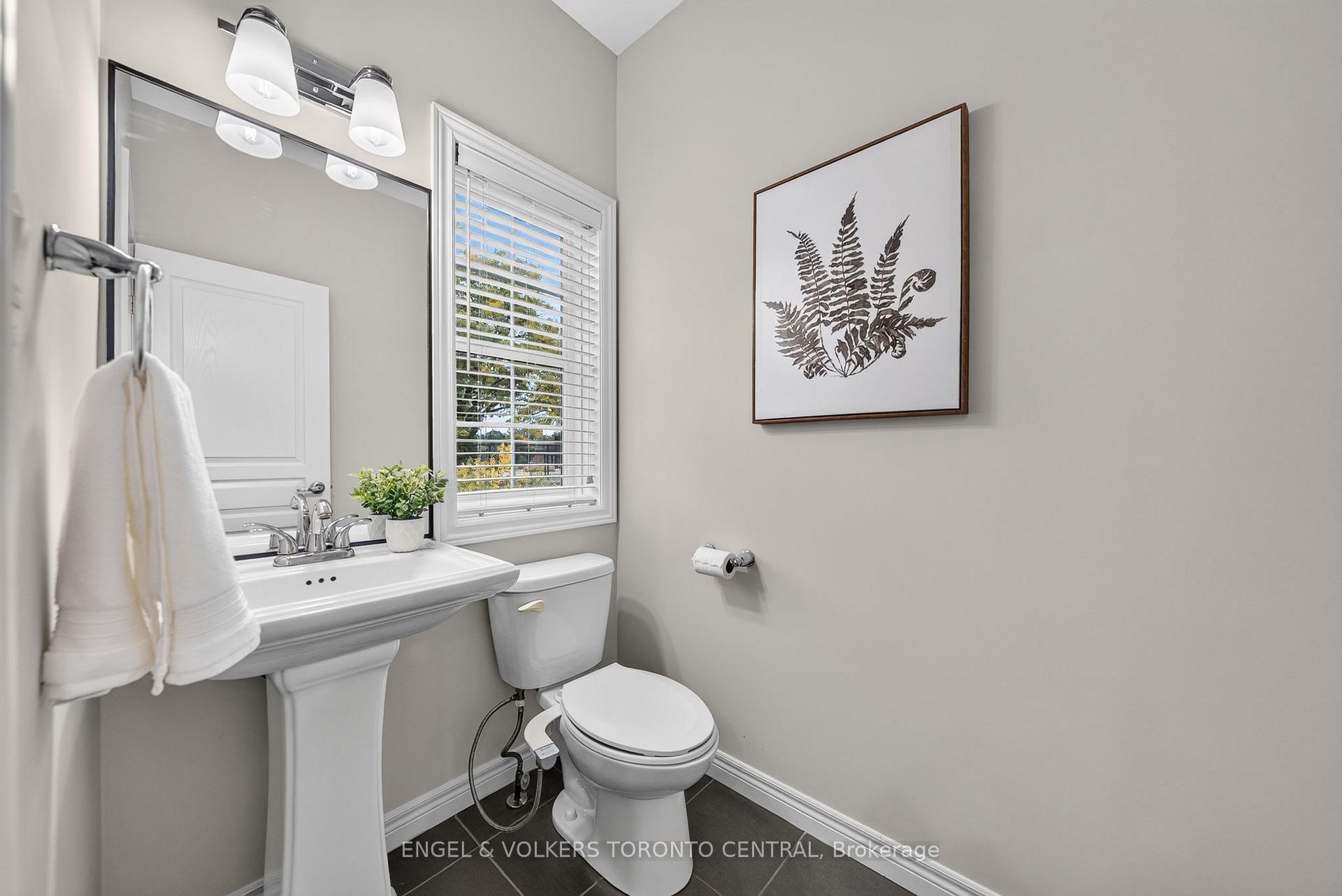 Photo 31 of 3 Oxfordshire Lane, Kitchener, Mount Hope Huron Park — HOMEH