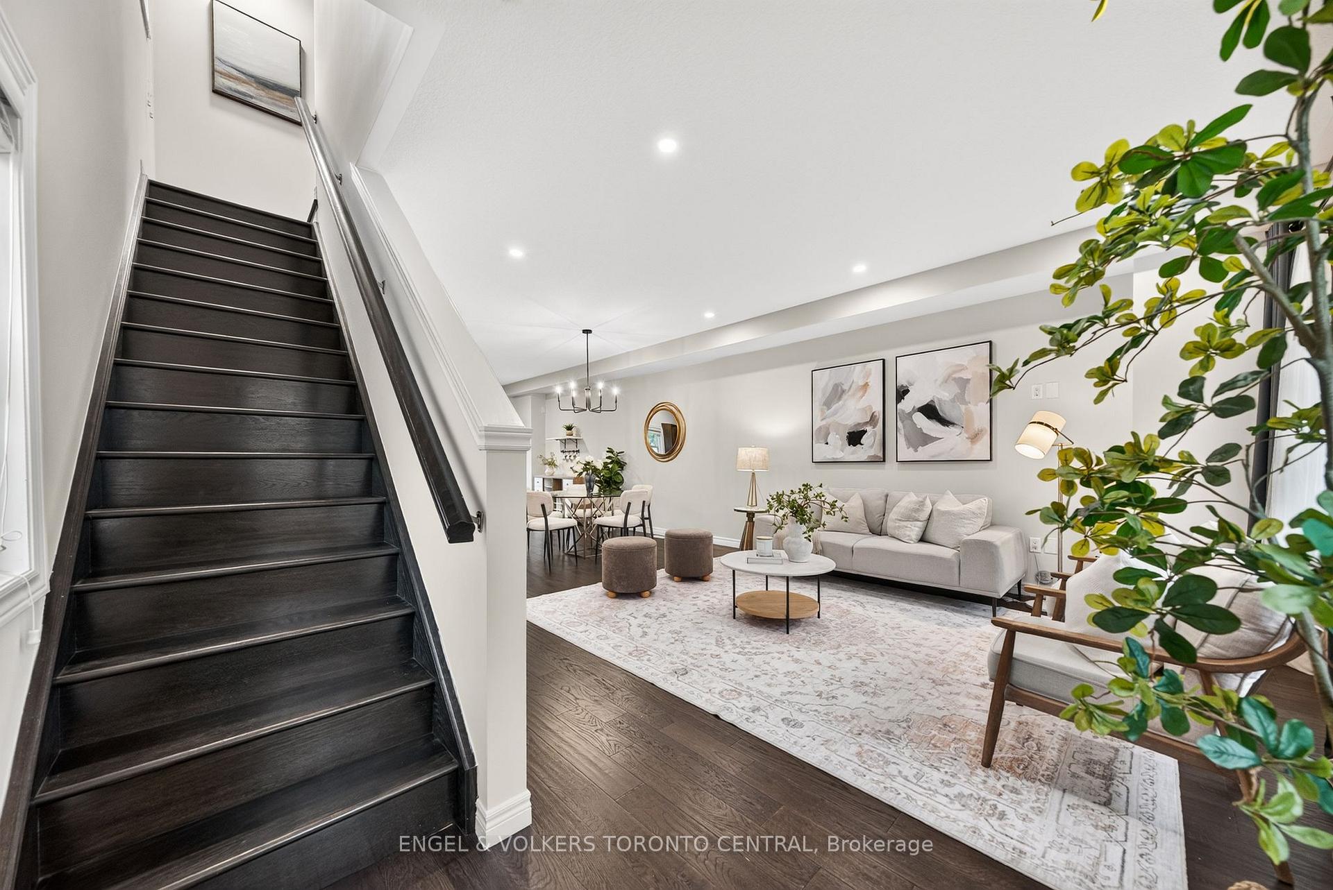 Photo 32 of 3 Oxfordshire Lane, Kitchener, Mount Hope Huron Park — HOMEH