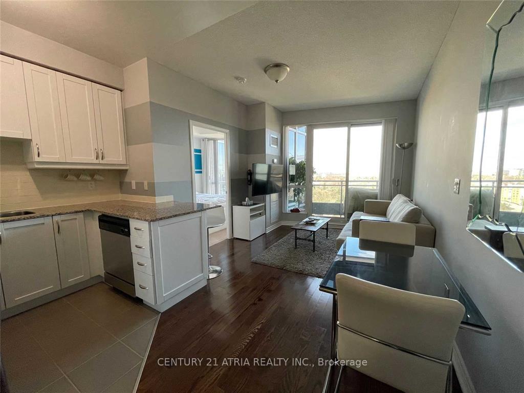 Photo of Unit 1412, 18 Holmes Avenue