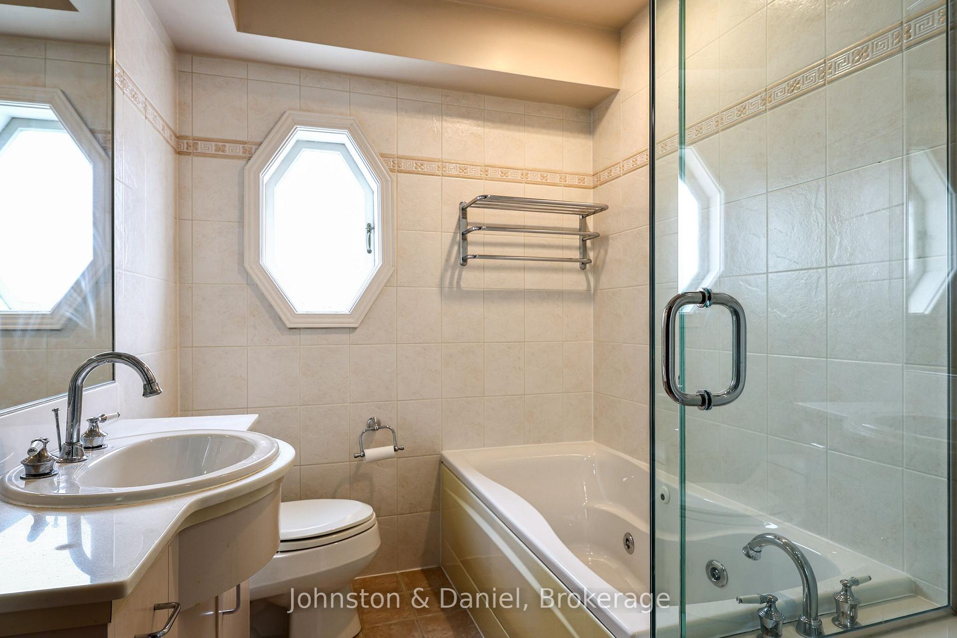 Photo 22 of 14 Annesley Avenue, Toronto, Leaside — HOMEH