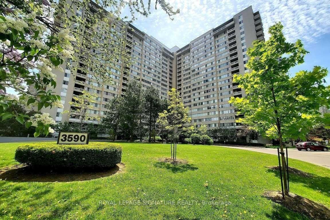 Photo of Unit 503, 3590 Kaneff Crescent