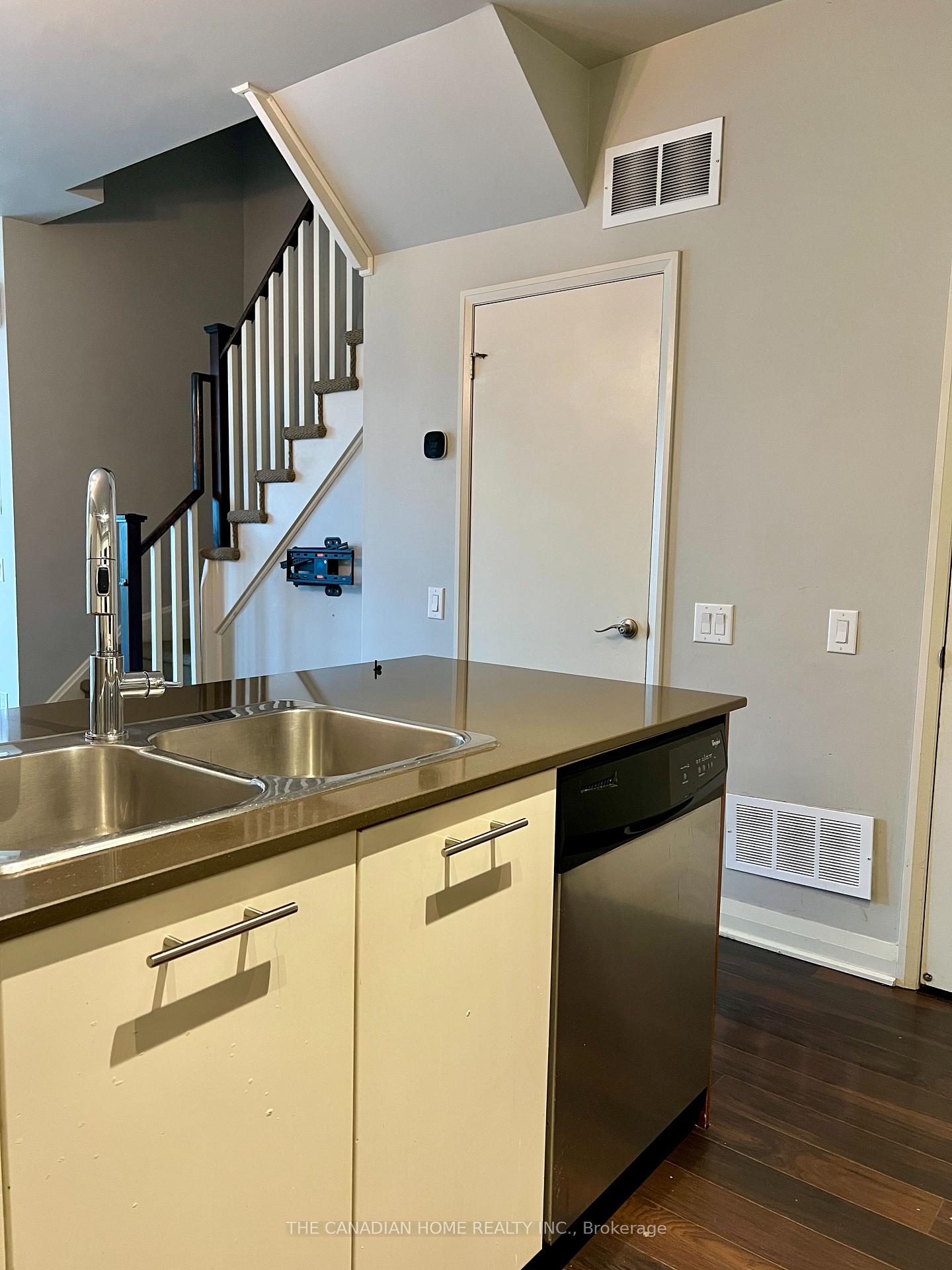 Photo 18 of Unit 46, 23 Valhalla Inn Road, Etobicoke, Islington-City Centre West — HOMEH