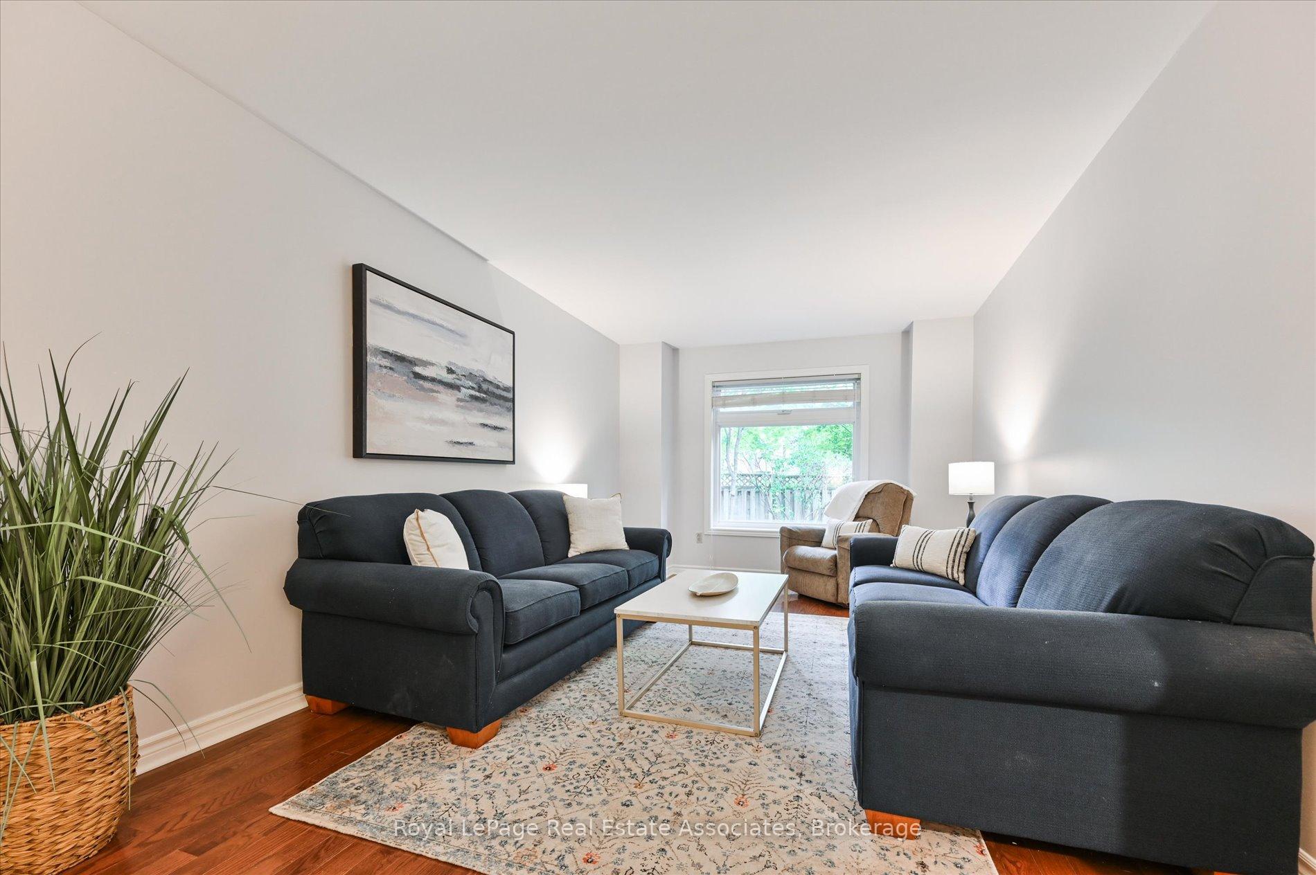 Photo 11 of 7164 Danton Promenade, Mississauga, Meadowvale — HOMEH