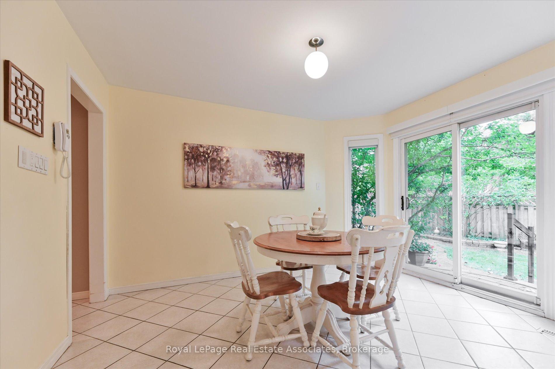 Photo 17 of 7164 Danton Promenade, Mississauga, Meadowvale — HOMEH