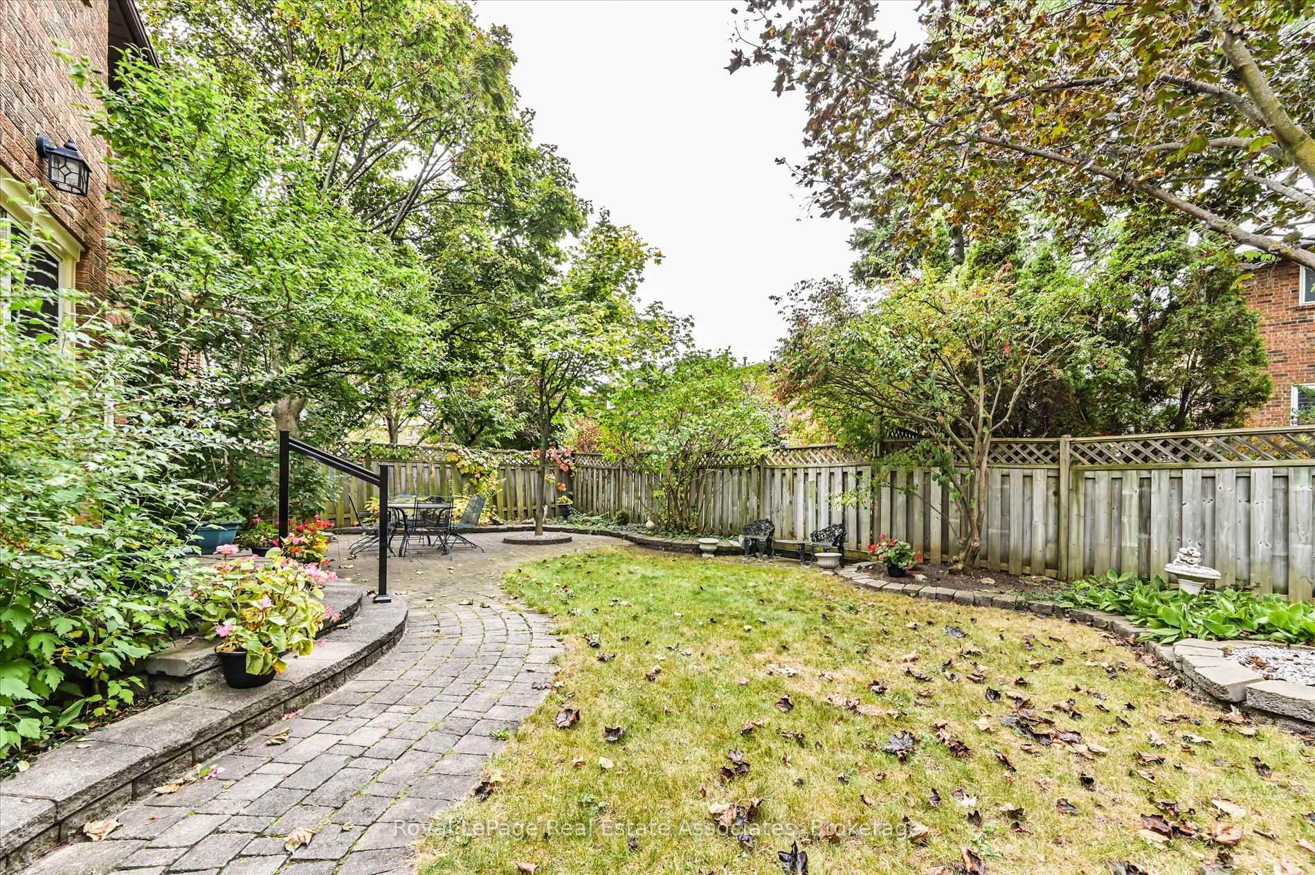 Photo 37 of 7164 Danton Promenade, Mississauga, Meadowvale — HOMEH