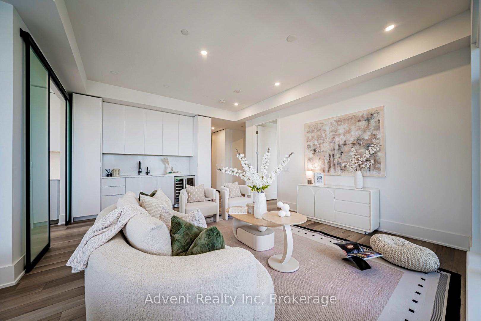Photo 6 of Unit PH01, 8 Cedarland Drive, Markham, Unionville — HOMEH
