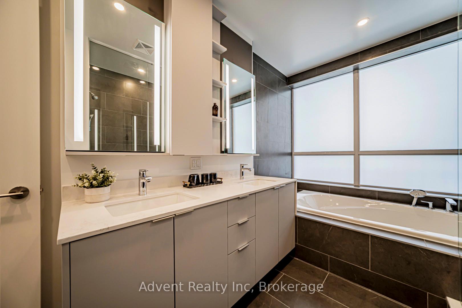 Photo 30 of Unit PH01, 8 Cedarland Drive, Markham, Unionville — HOMEH
