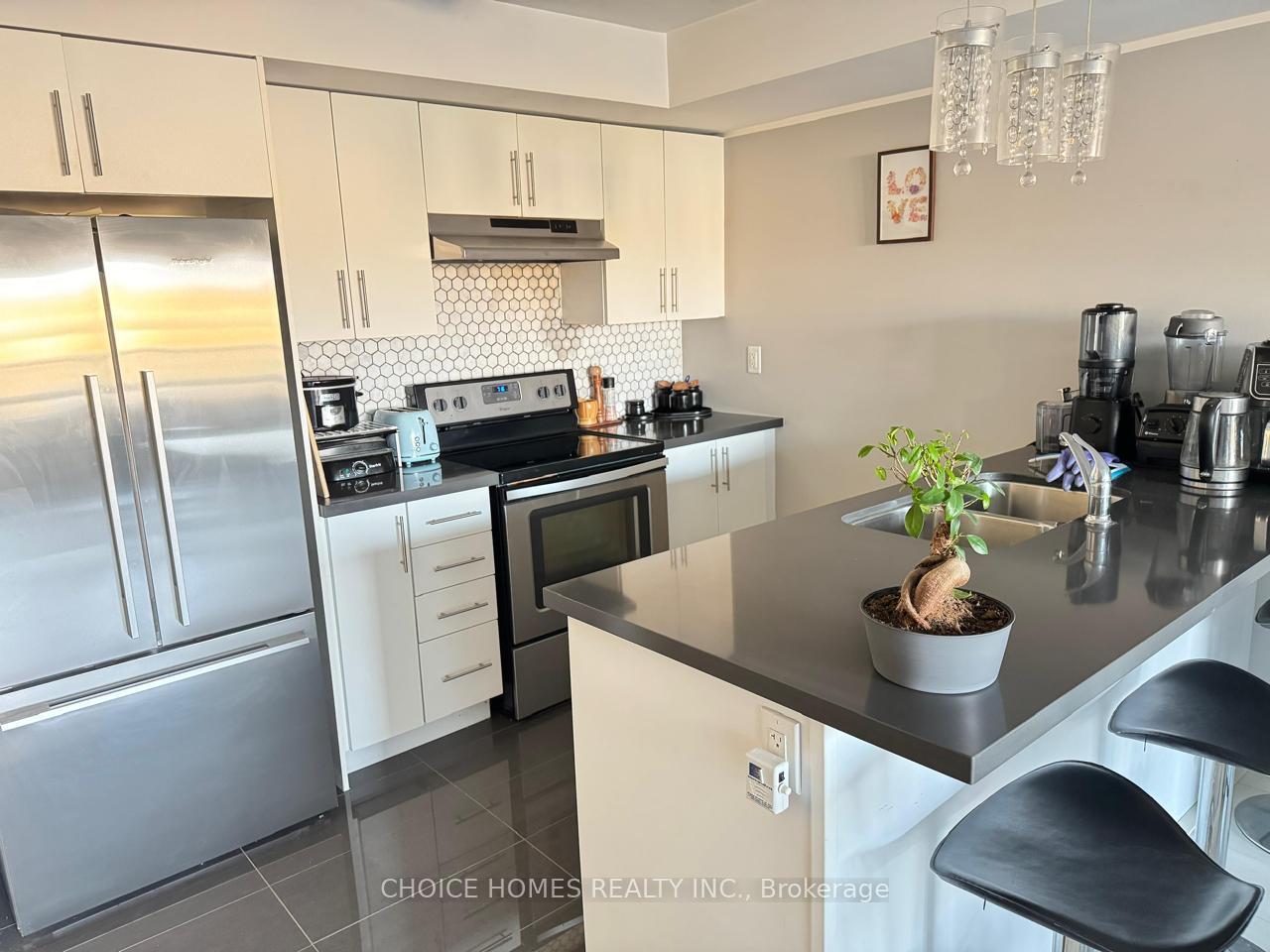 Photo 4 of Unit 54, 100 Dufay Road, Brampton, Northwest Brampton — HOMEH