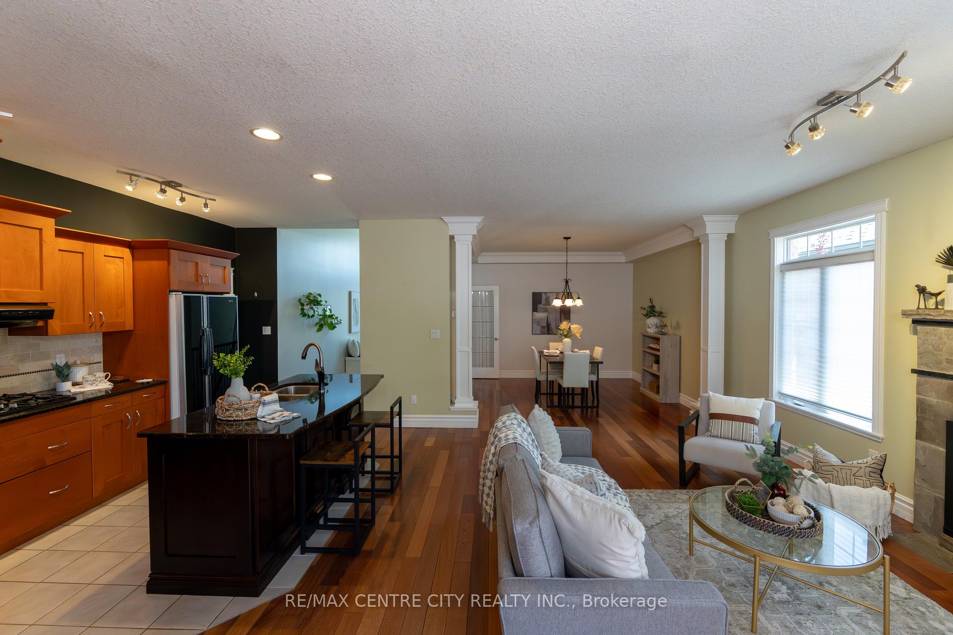 Photo 9 of 19 Hamilton Street, North Middlesex, Ailsa Craig — HOMEH