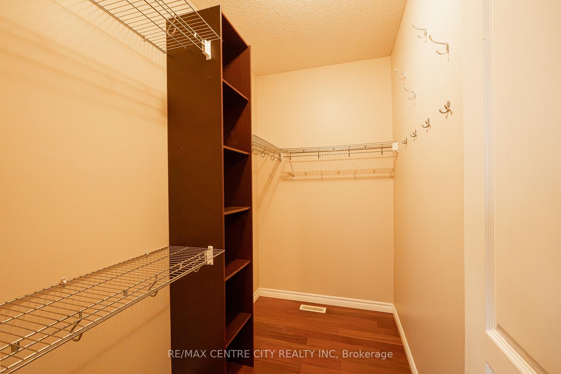 Photo 18 of 19 Hamilton Street, North Middlesex, Ailsa Craig — HOMEH