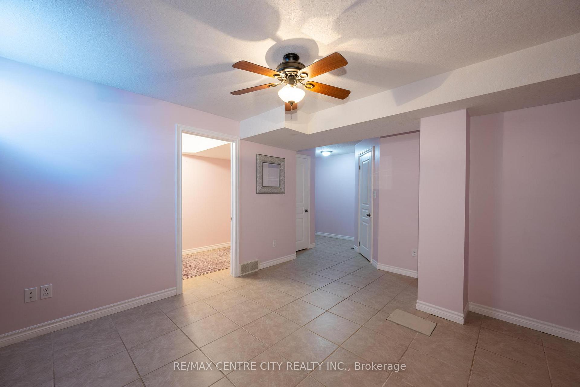 Photo 31 of 19 Hamilton Street, North Middlesex, Ailsa Craig — HOMEH