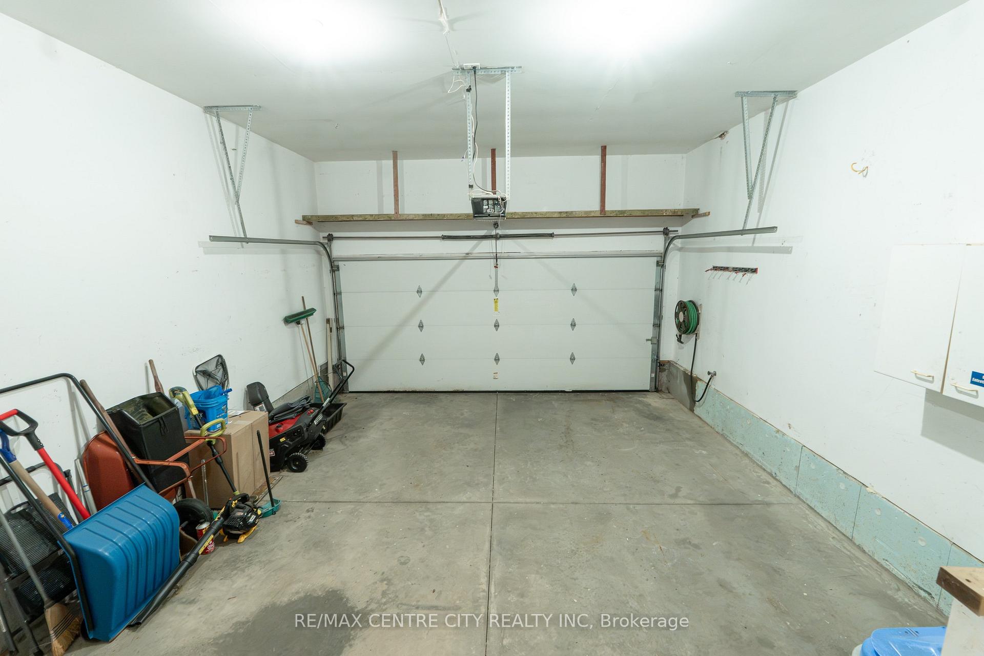 Photo 46 of 19 Hamilton Street, North Middlesex, Ailsa Craig — HOMEH
