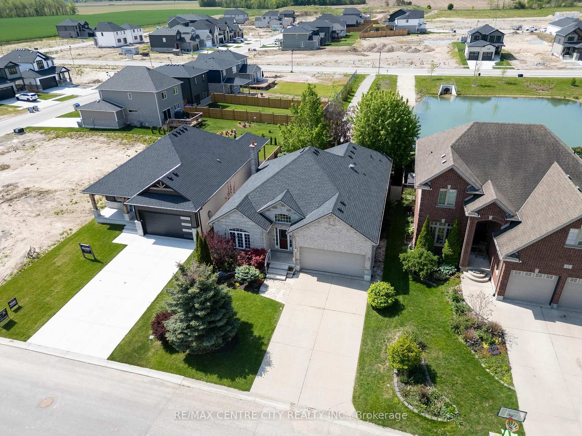 Photo 47 of 19 Hamilton Street, North Middlesex, Ailsa Craig — HOMEH