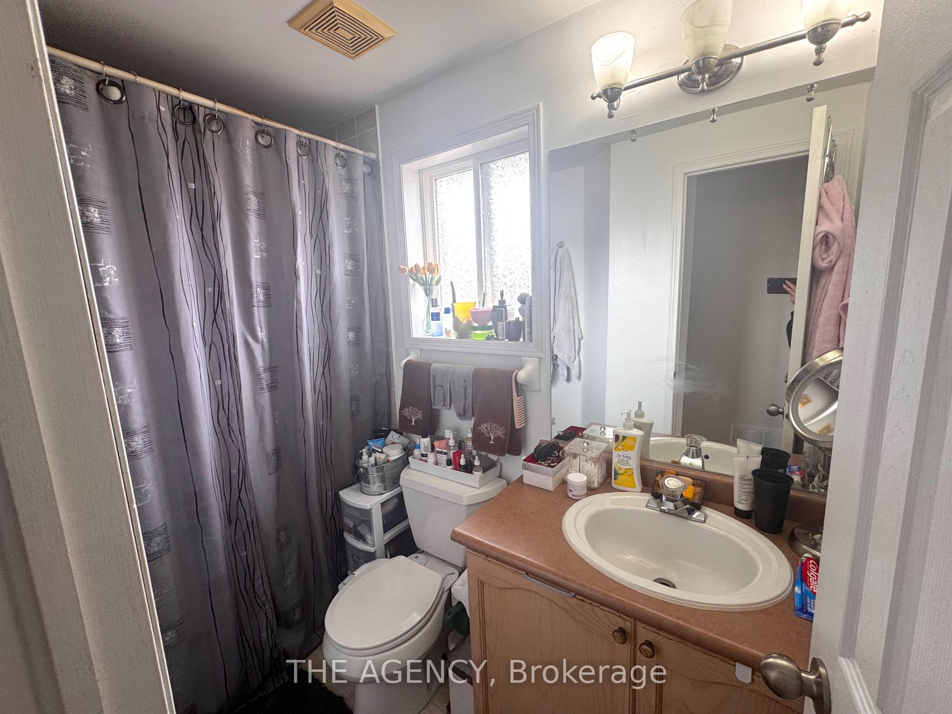 Photo 10 of 18 Srigley Street, Barrie, Holly — HOMEH