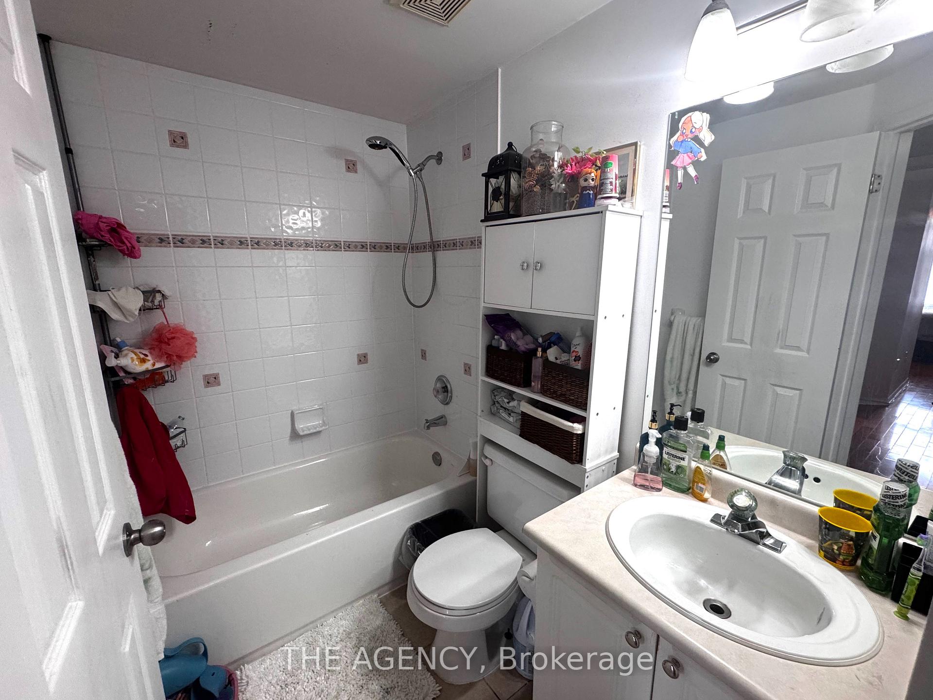 Photo 14 of 18 Srigley Street, Barrie, Holly — HOMEH