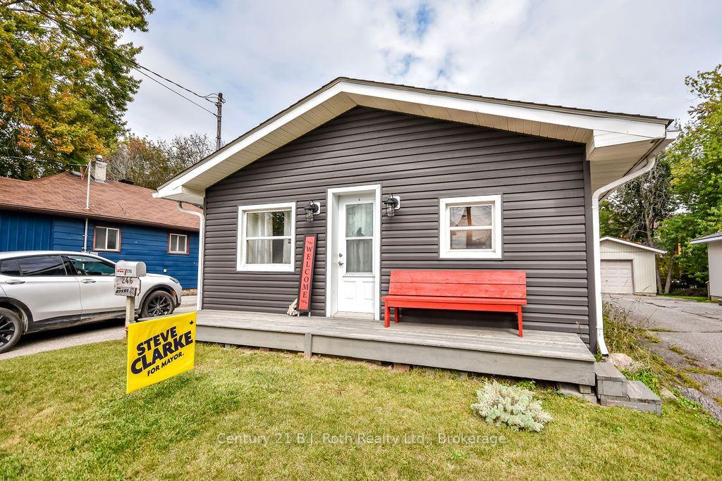Photo 2 of 246 Gill Street, Orillia — HOMEH