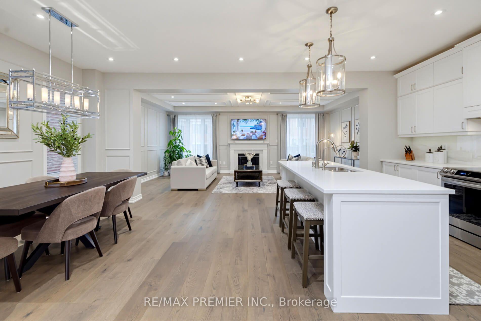 Photo 6 of 453 Kleinburg Summit Way, Vaughan, Kleinburg — HOMEH