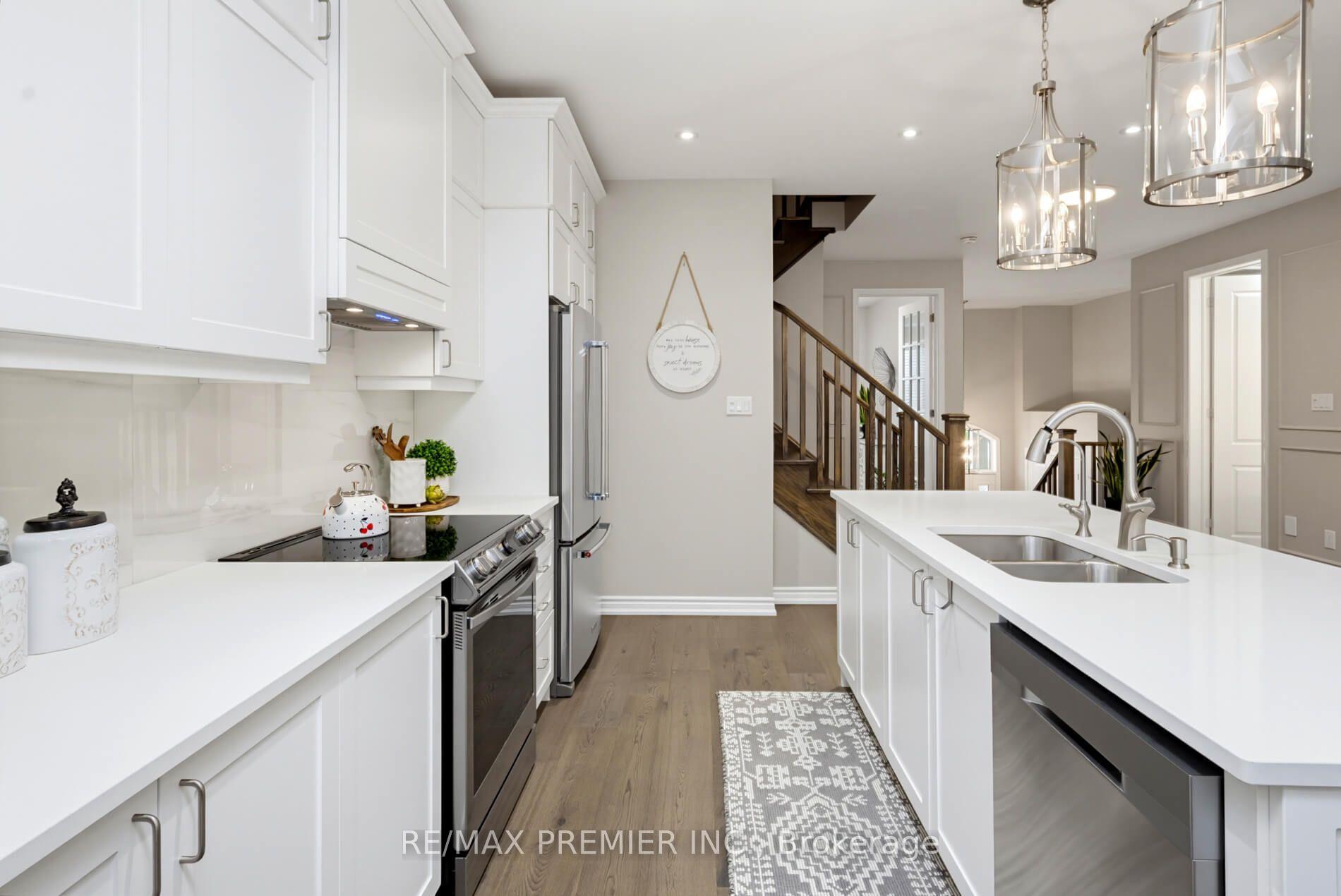 Photo 15 of 453 Kleinburg Summit Way, Vaughan, Kleinburg — HOMEH