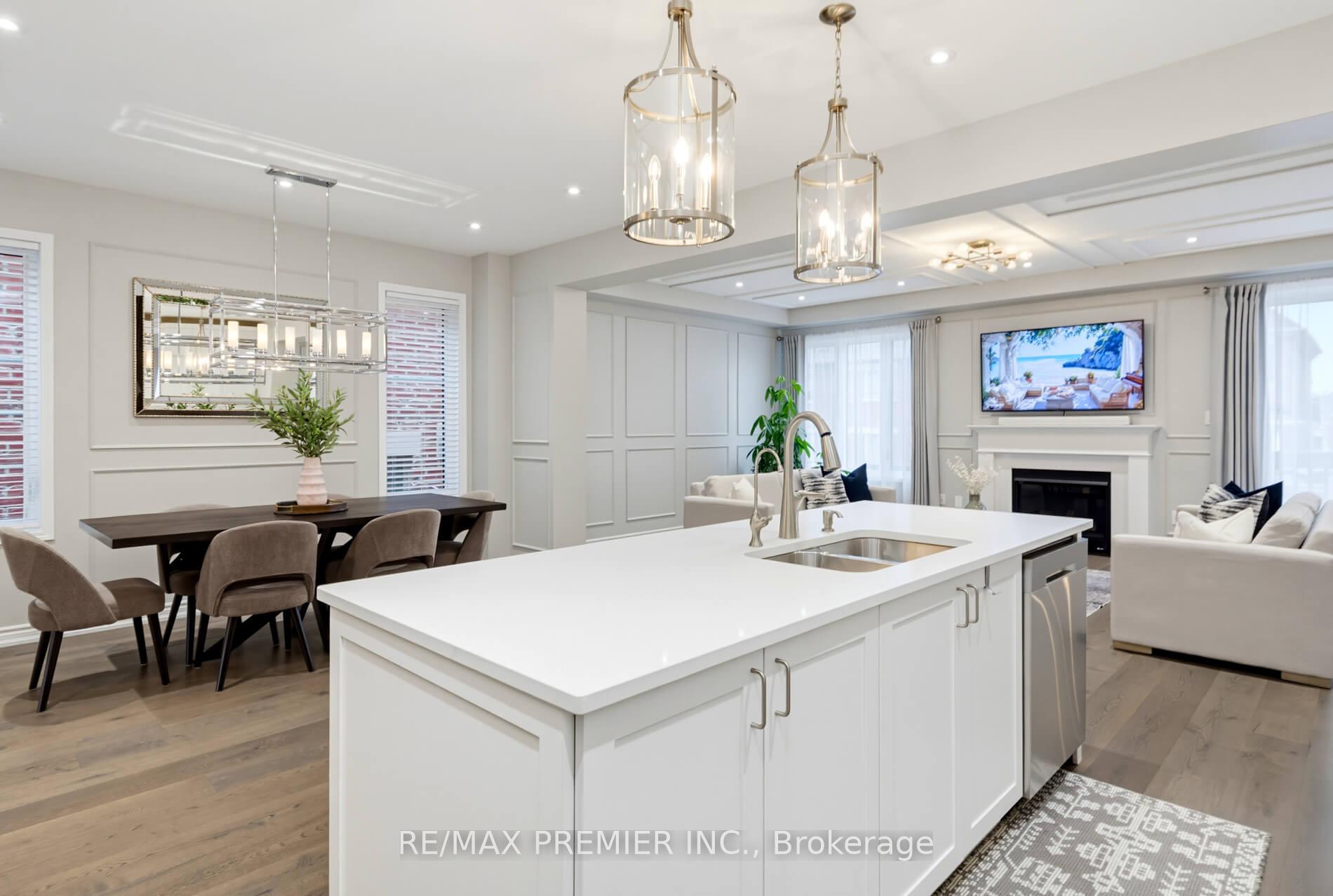 Photo 16 of 453 Kleinburg Summit Way, Vaughan, Kleinburg — HOMEH